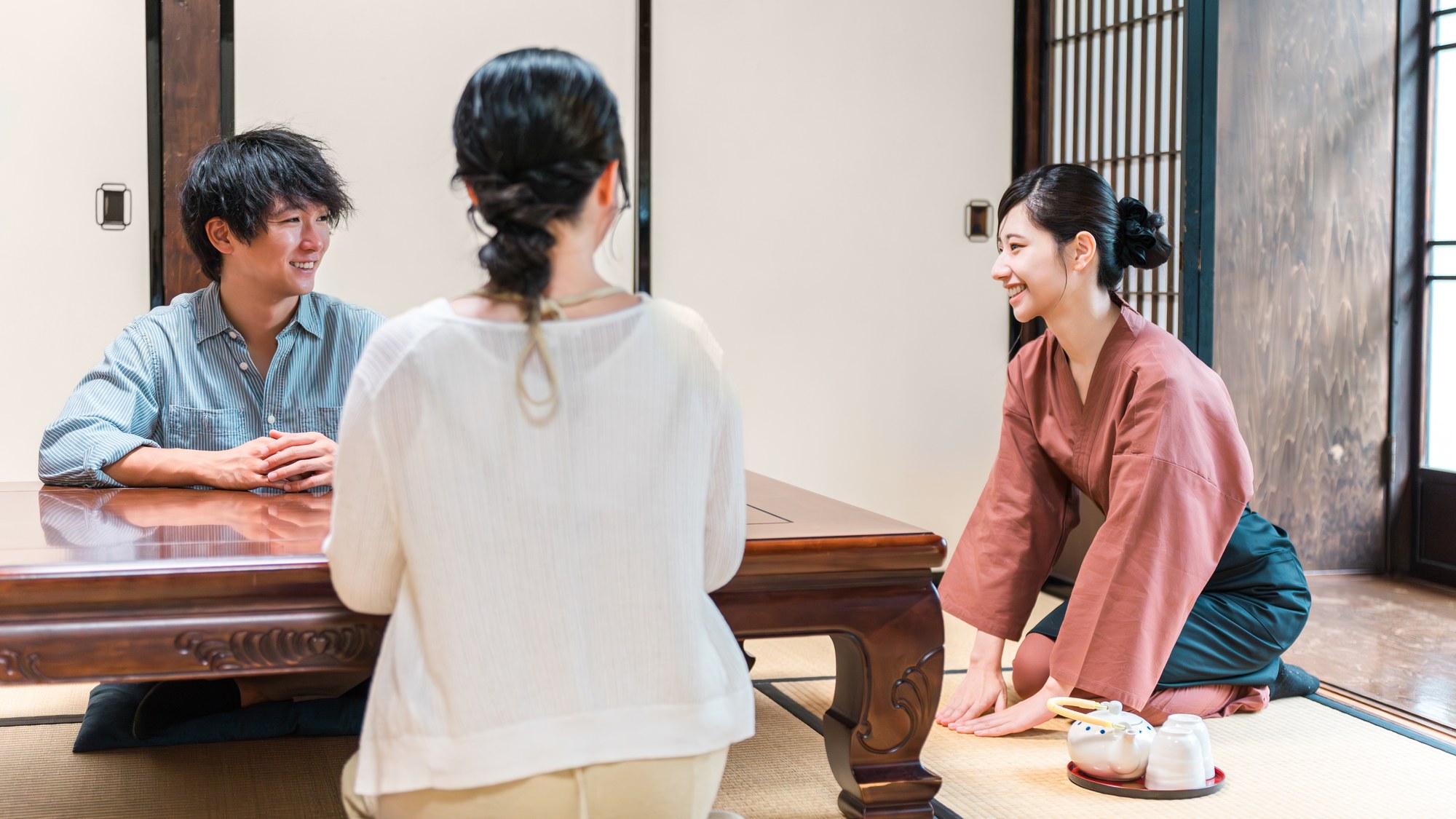 Omotenashi: What Tourist Guides Don’t Tell You