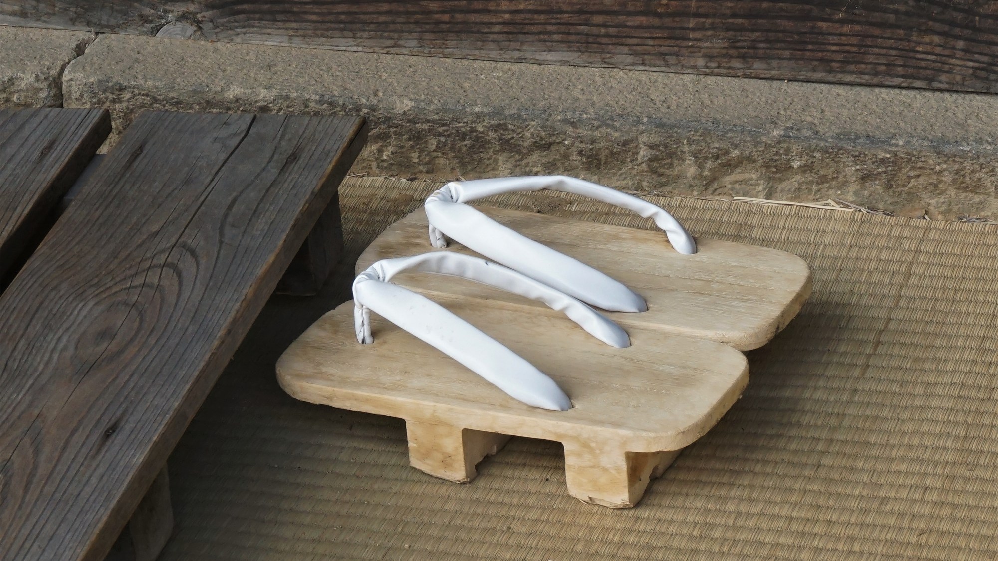 Geta — the wooden sandals built to make a sound