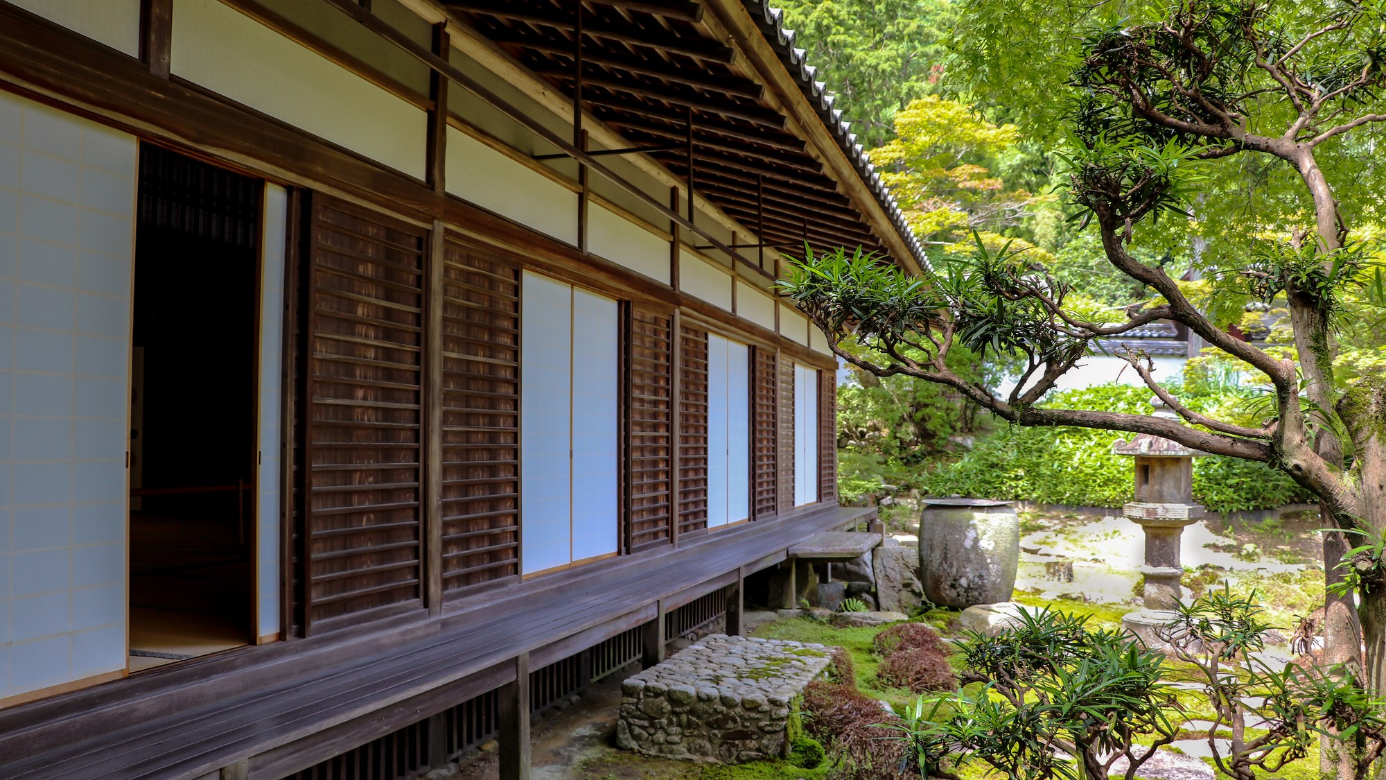 Engawa — the wooden veranda that is neither inside nor outside