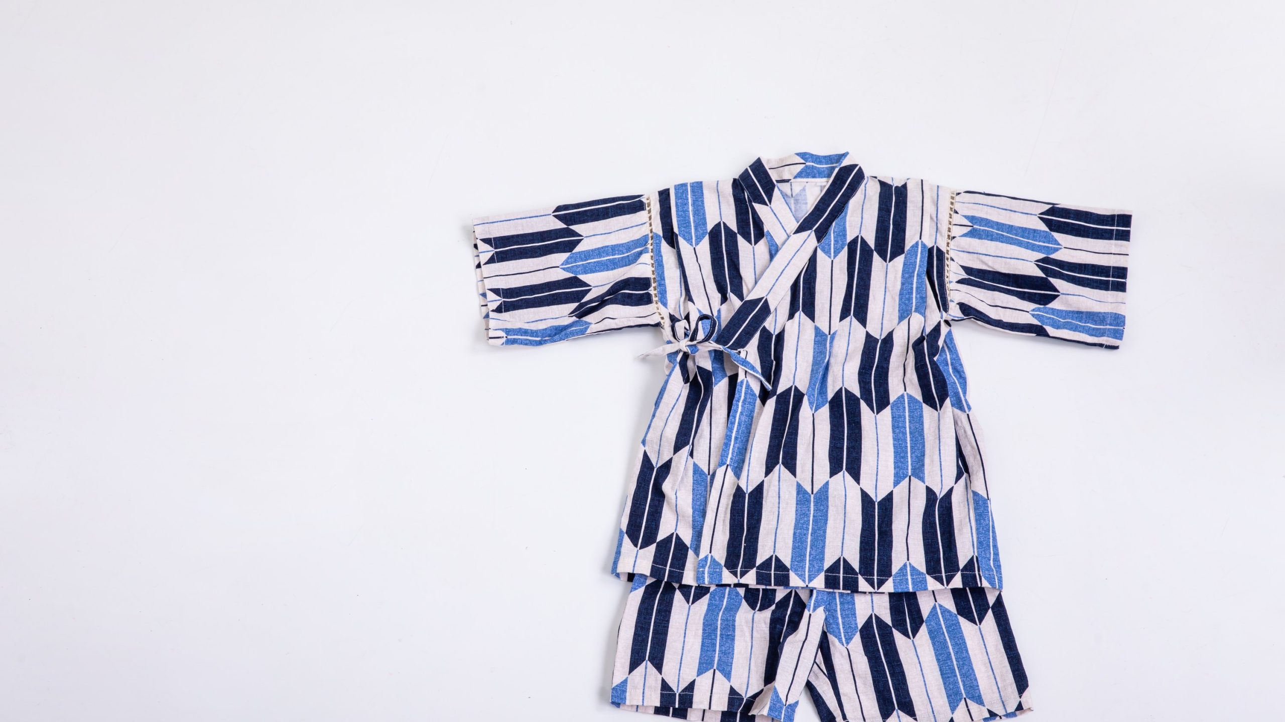Jinbei — the men’s summer set that the rest of the world is starting to copy